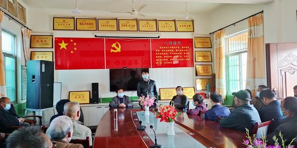 3c5b1971e64c4f2794eb097074808dcf.jpg 王俊华副县长指导疫情防控和复工复产.jpg