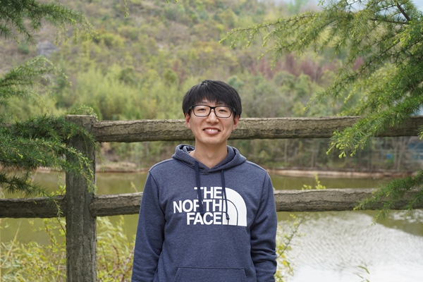 d9d8e75118fe4fc293e1bb71bd5624be.jpg LYX照片.JPG