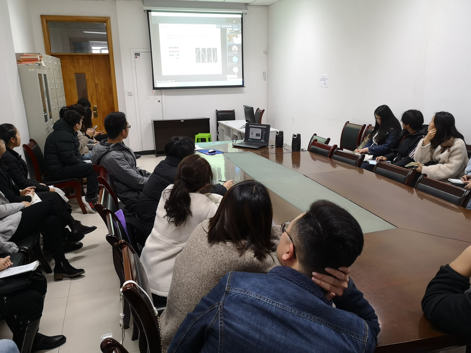 c3f1678aa76845c2ba20db68dacdad34.jpg c3f1678aa76845c2ba20db68dacdad34.jpg