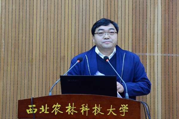 58d5943432f84f2ba99c0390fbca4198.jpg 3黄德宝书记.JPG