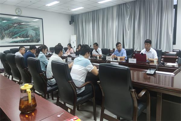 e8be33d73e584984bc10535e85f490da.jpg 新生家长会现场.jpg