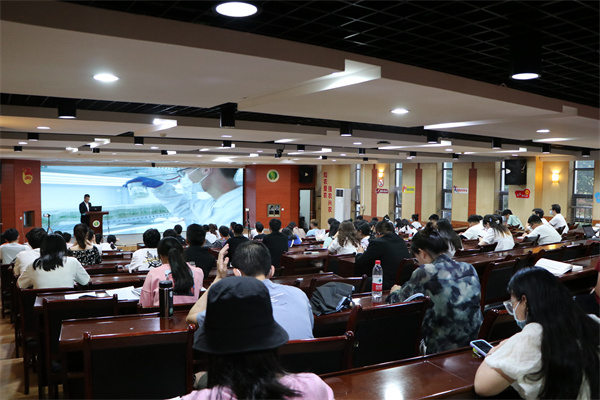 e778cebefb6945b8985663e39ce4b5b7.jpg 活动现场.jpg
