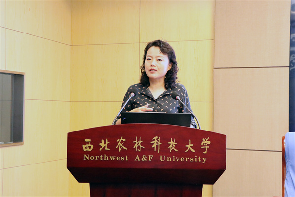 05aded5a676b46baa0452abe1e781abf.jpg 赵敏娟校长讲话.jpg