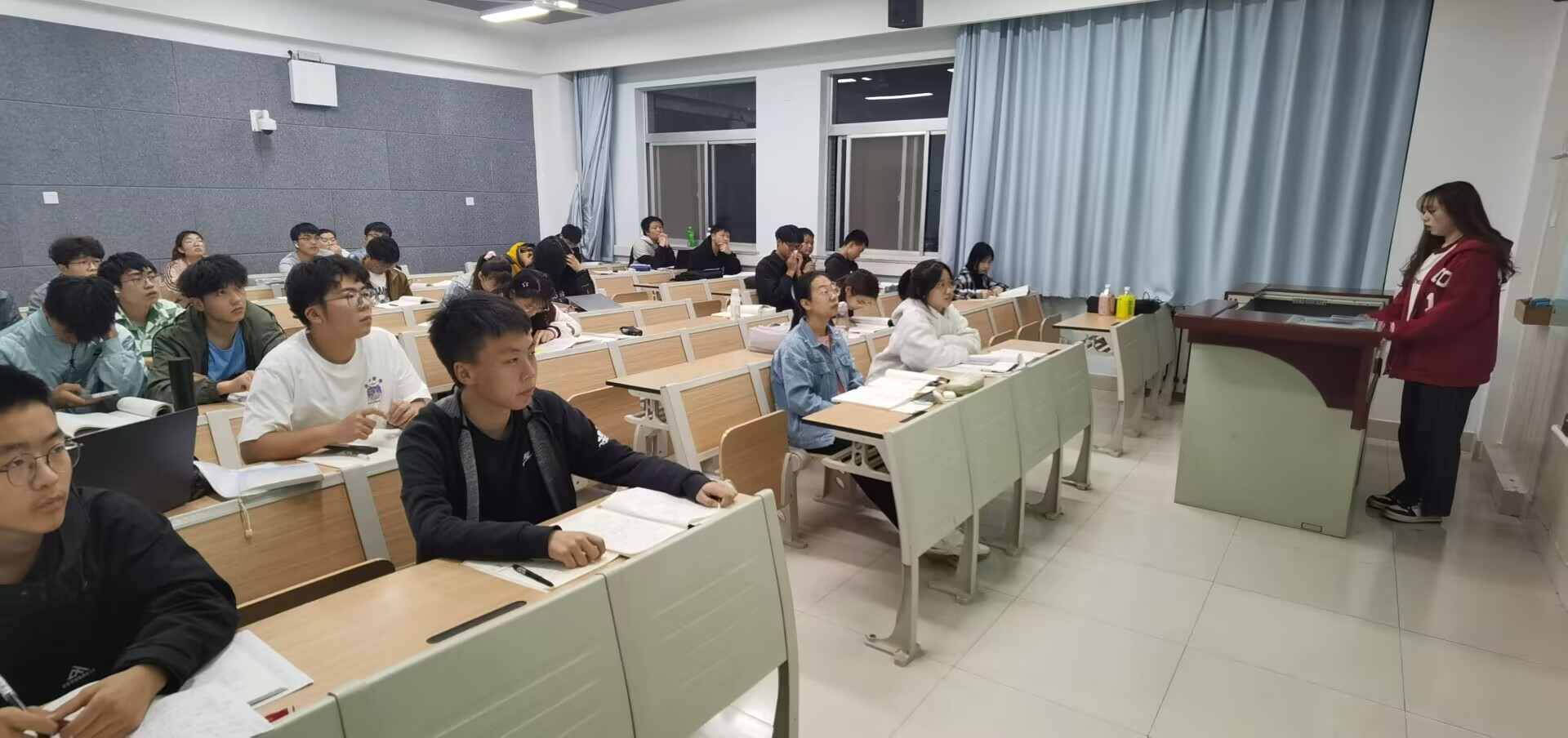 9606d3bde838447ebe82fc3966b9784b.jpg 9606d3bde838447ebe82fc3966b9784b.jpg